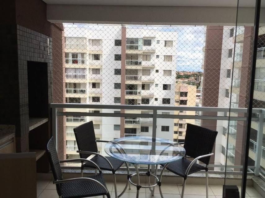 No Casa Da Madeira Em Caldas Novas-go