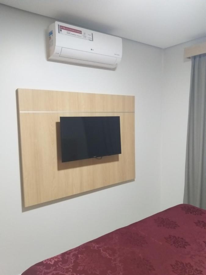 Apartment No Casa Da Madeira Em Caldas Novas-go